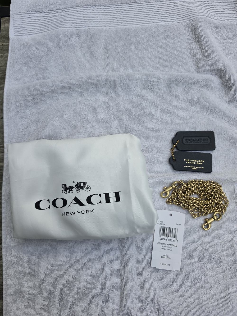 Coach Kisslock 16 Black - Picture 2 of 5